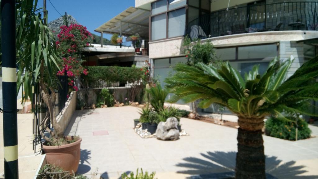 Villa George Néa Mákri Exteriör bild